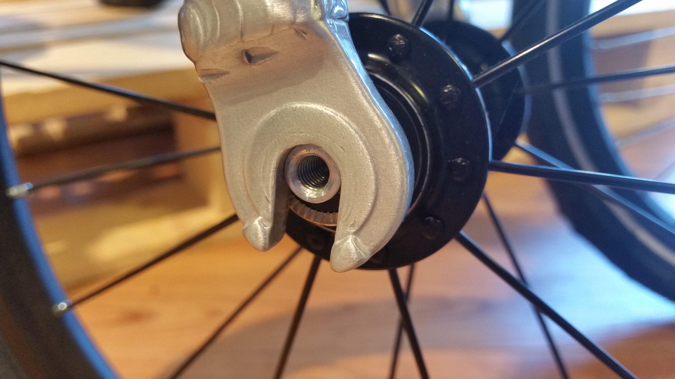 FollowMe oś roweru dziecięcego M6